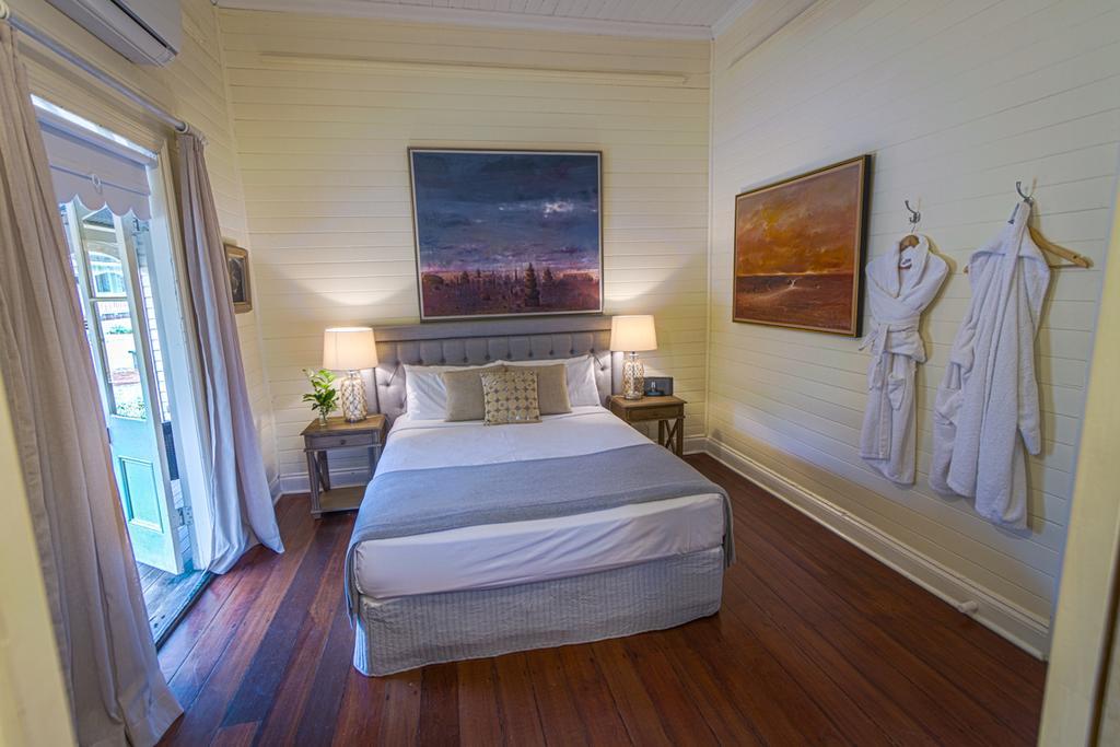 Bangalow Guesthouse Ngoại thất bức ảnh